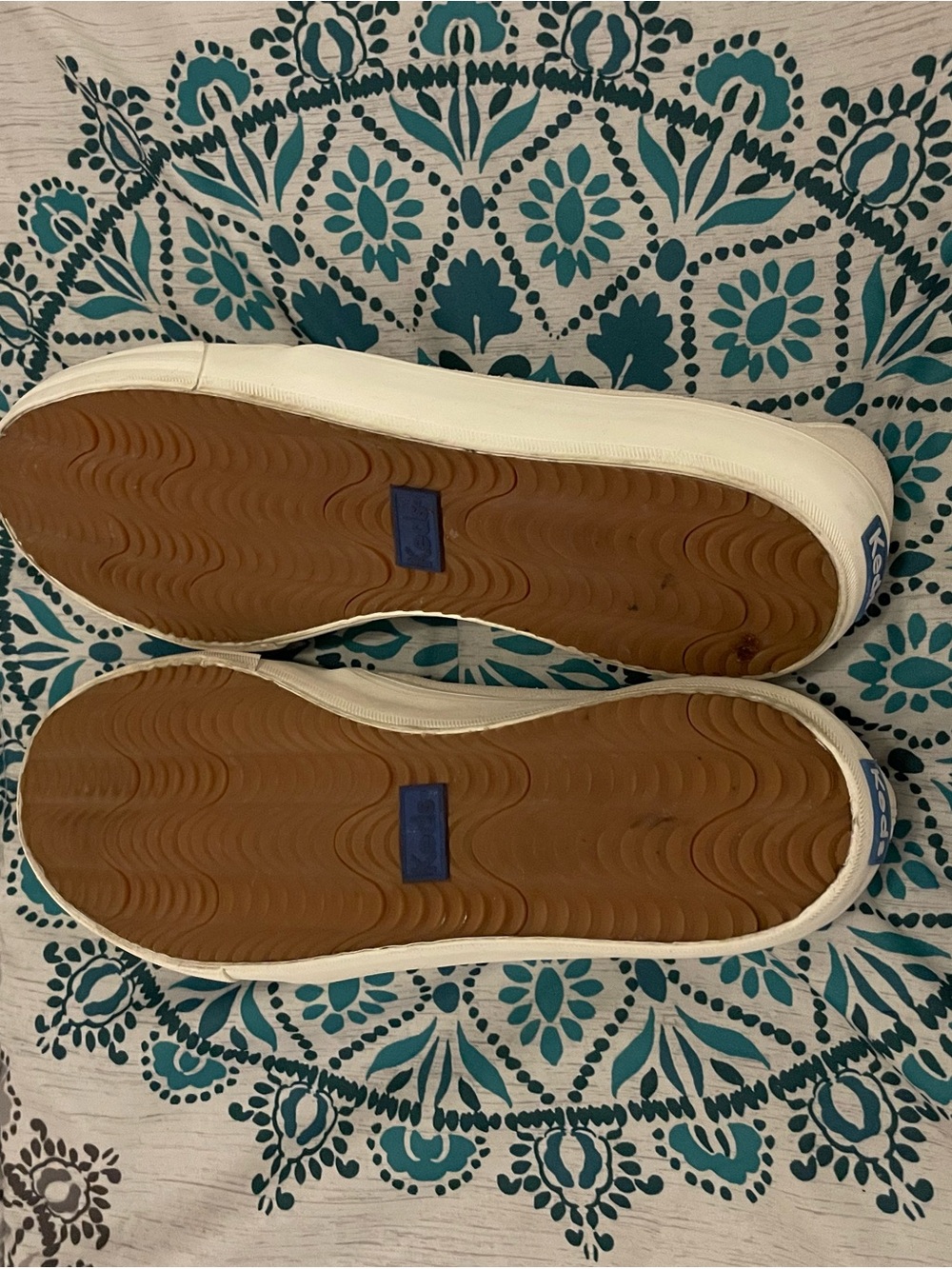 Keds Women's Slip-On Perforated Casual Sneakers in Cream sz 9 - Picture 8 of 9